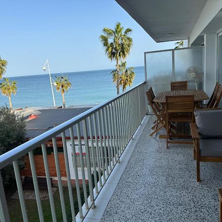 Apartamento En Primera Linea De La Playa 阿尔啼 外观 照片